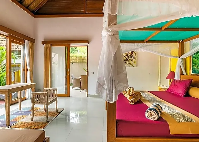 Mahayoni Villa-2br -2bathroom& Private Pool Villa Pejeng